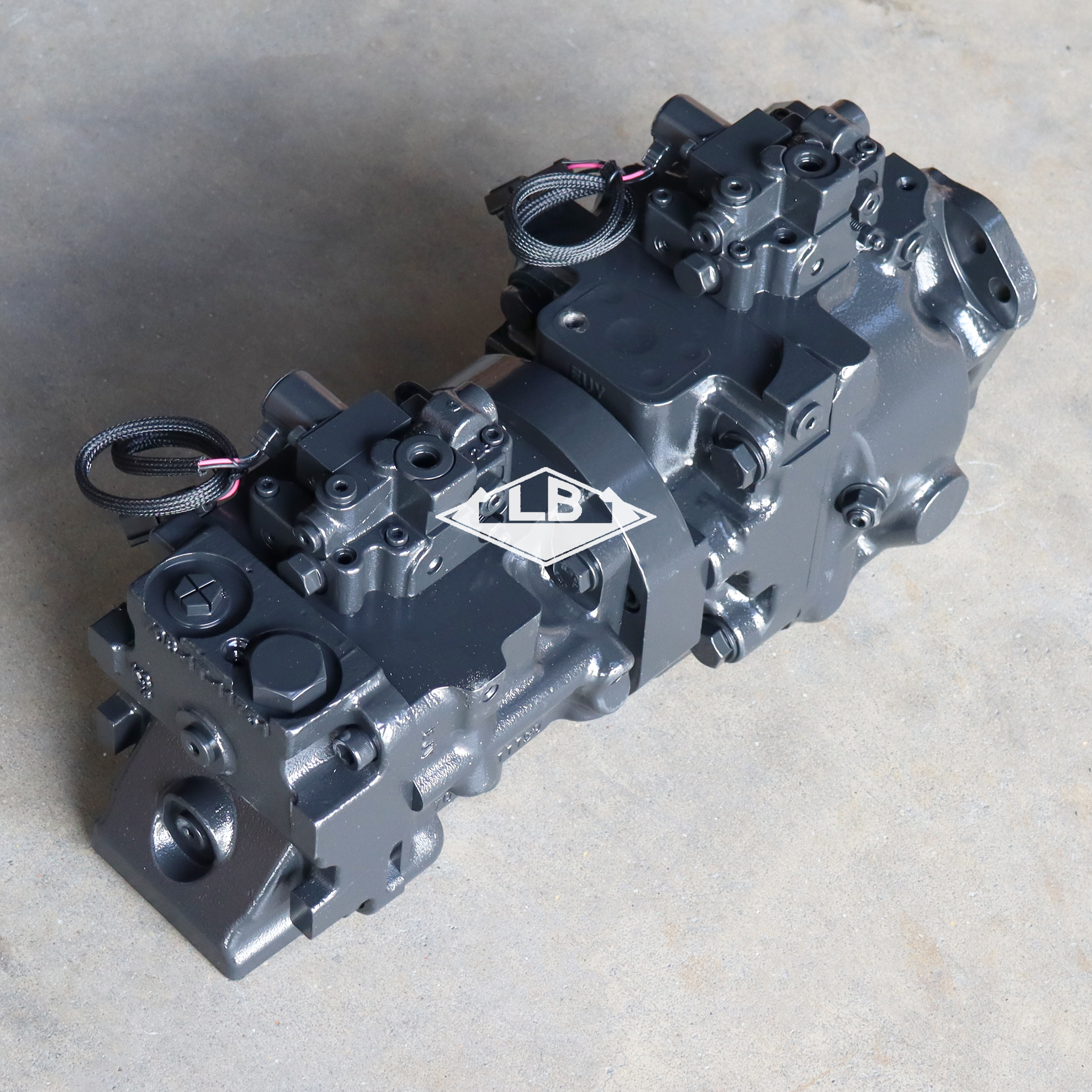 D375A-5 风扇泵 708-1W-00921(4) D375A-5 风扇泵 708-1W-00921(4)