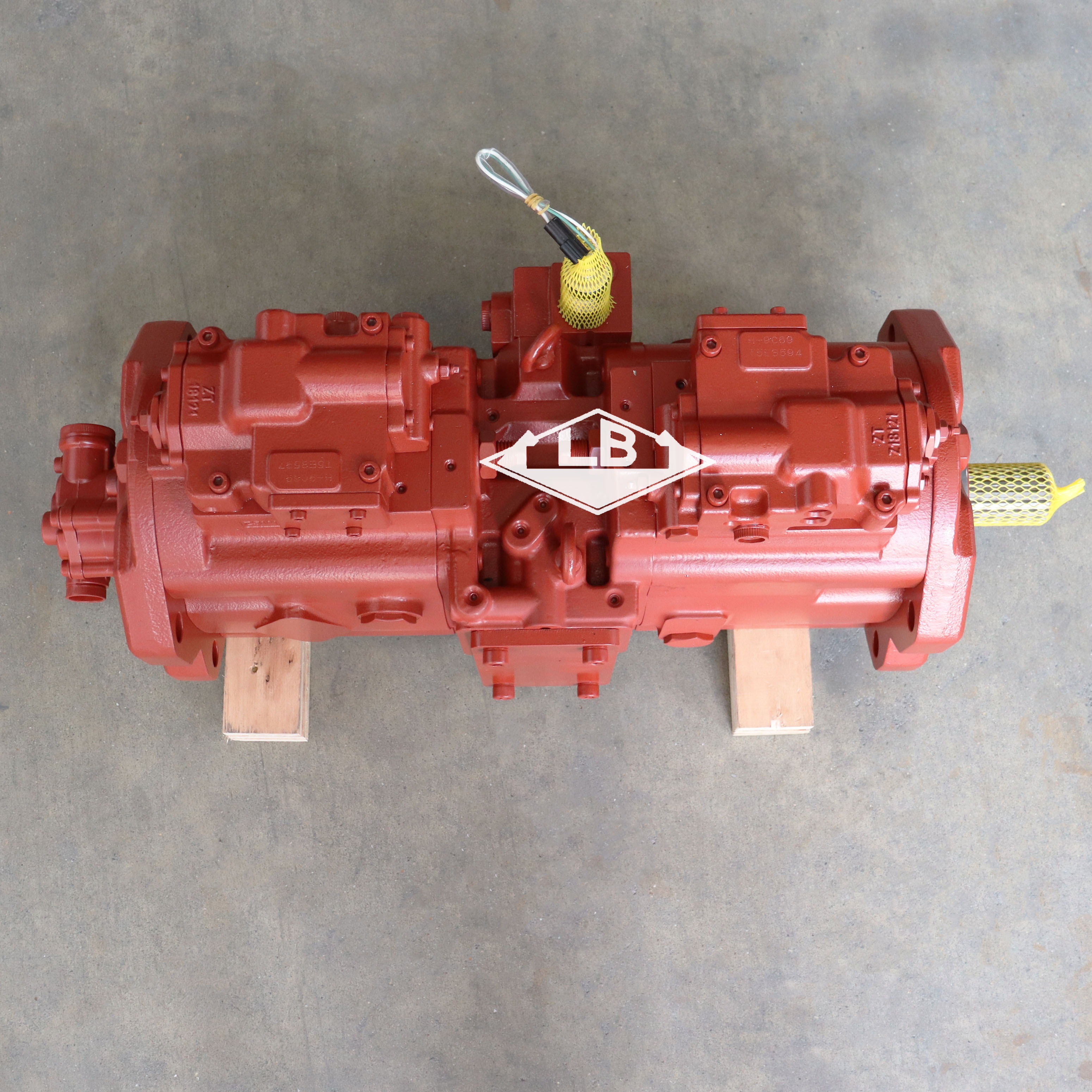 R320-9 R380-9 MAIN PUMP K3V180DTP-9N-17Т 31Q9-10010 R330-9 MAIN PUMP