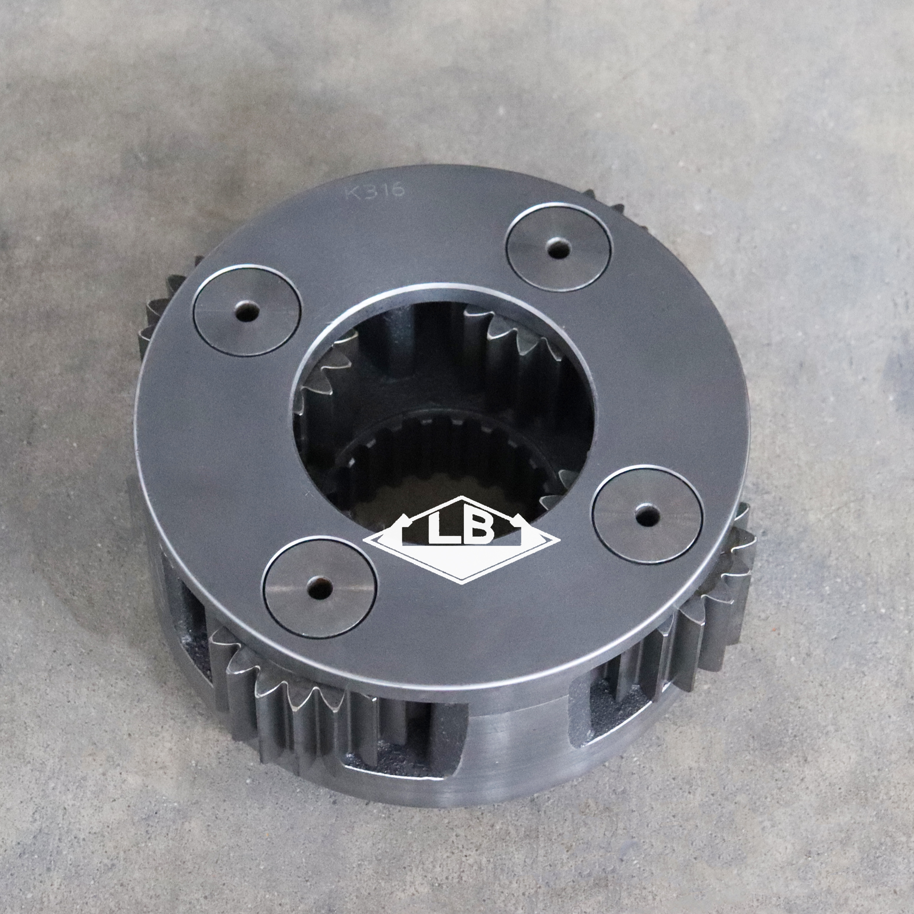 CX210 CX220 168437A1 SWING REDUCER PART S2 Carrier ASSY FOR CASE EXCAVATOR