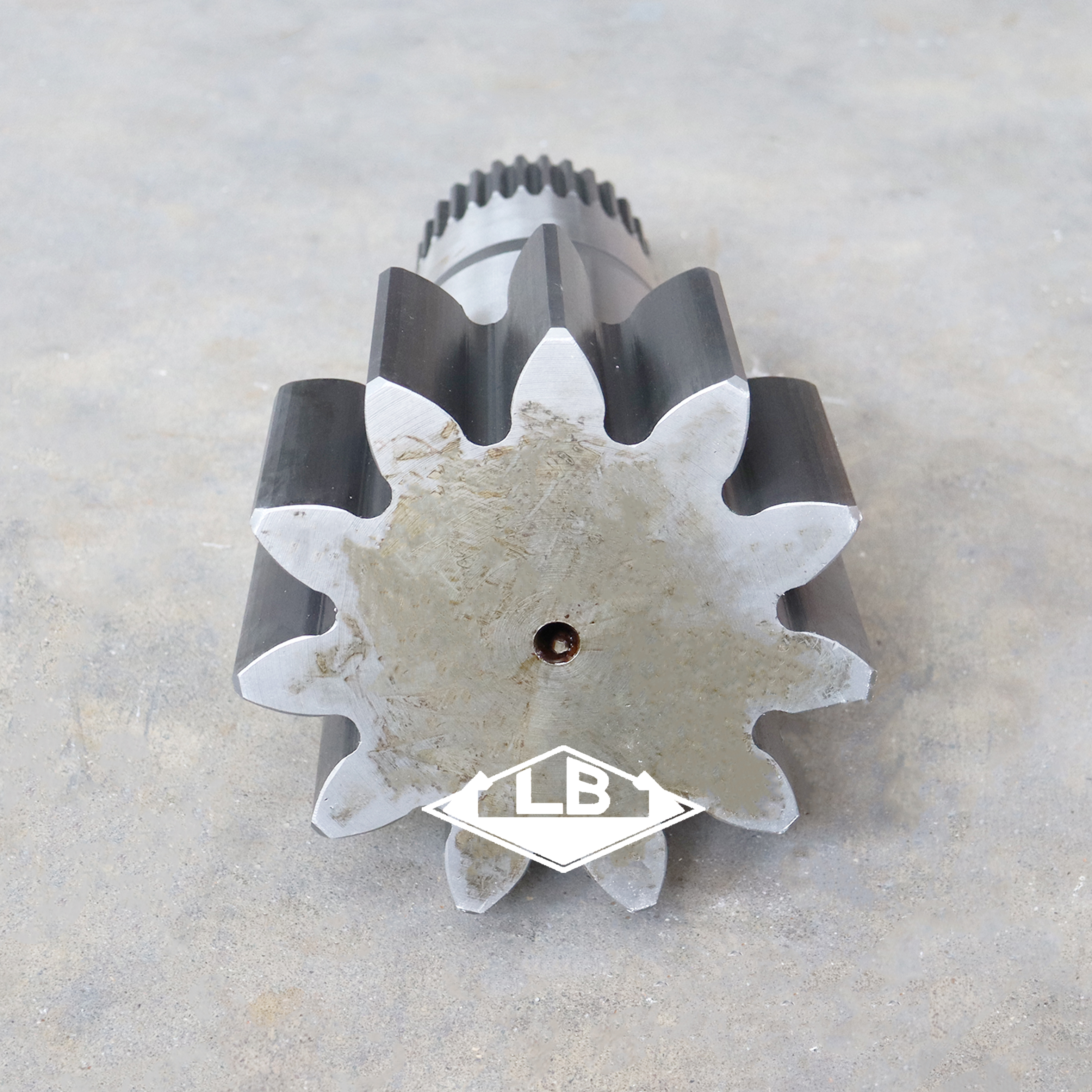 SK250-8 SK230-6 SK485-8 SWING SHAFT LQ32W01038P1 SWING PINION SHAFT KOBELCO EXCAVATOR SPARES PARTS