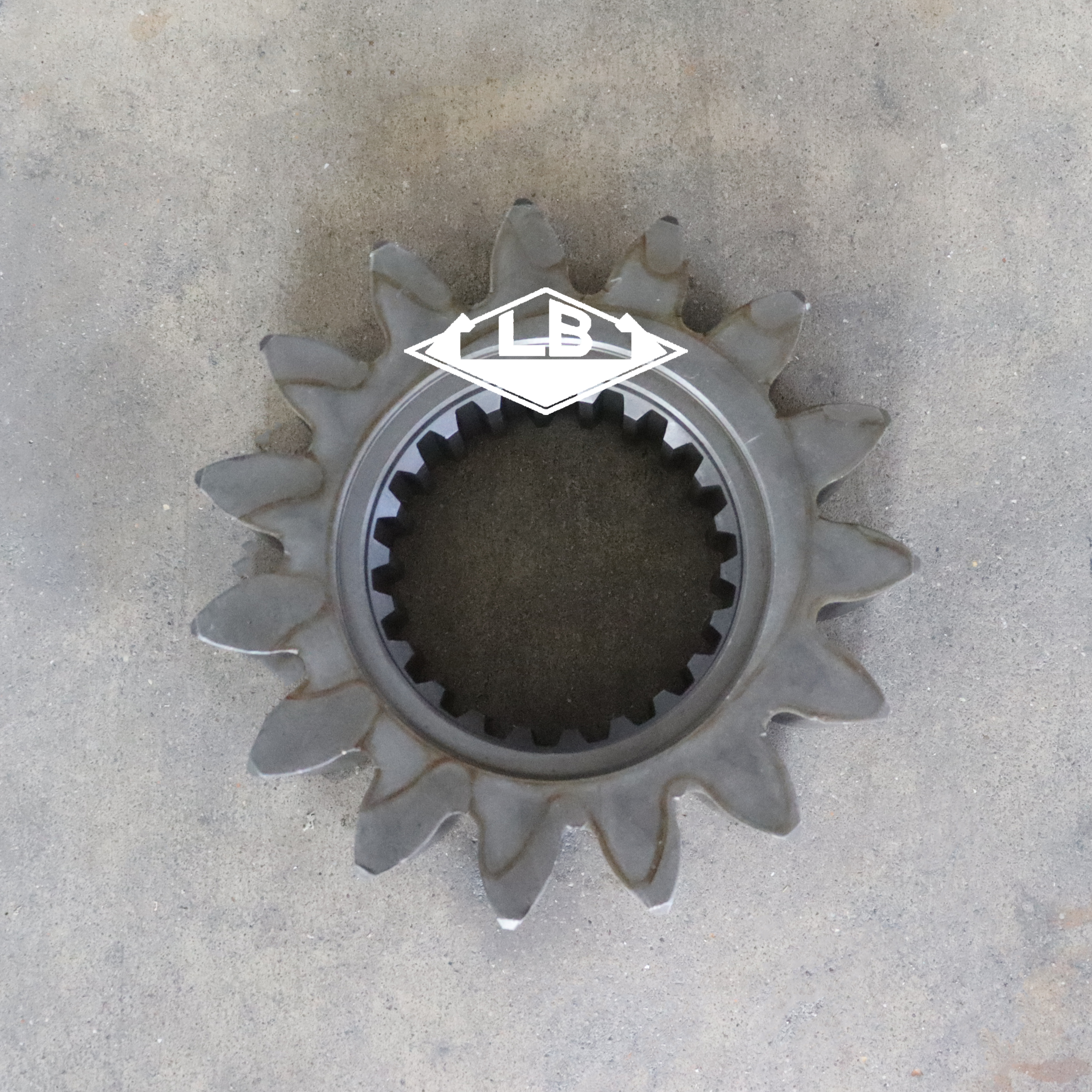 R290LC-9 R300-9 R305-9 SWING PINION GEAR XKAQ-00629 SPARE PARTS FOR HYUNDAI EXCAVATOR