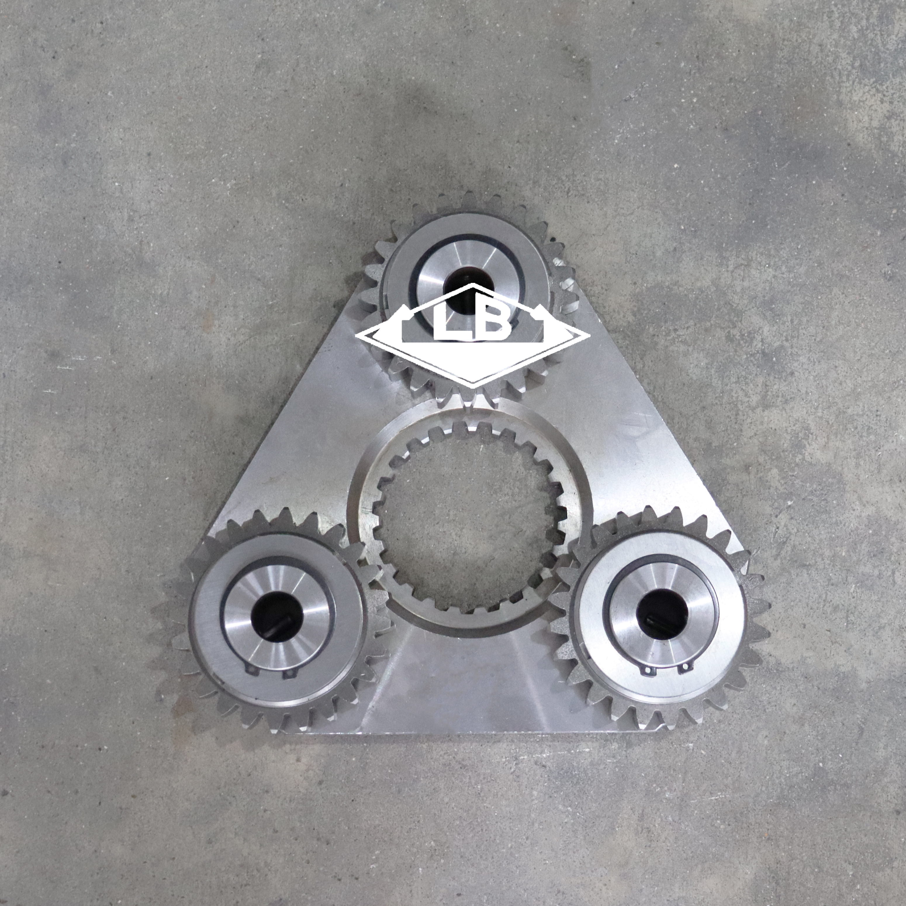 DX340 1ST CARRIER ASSY 1.230-00012 TRAVEL GEARBOX PARTS APPLY FOR DOOSAN EXCAVATOR